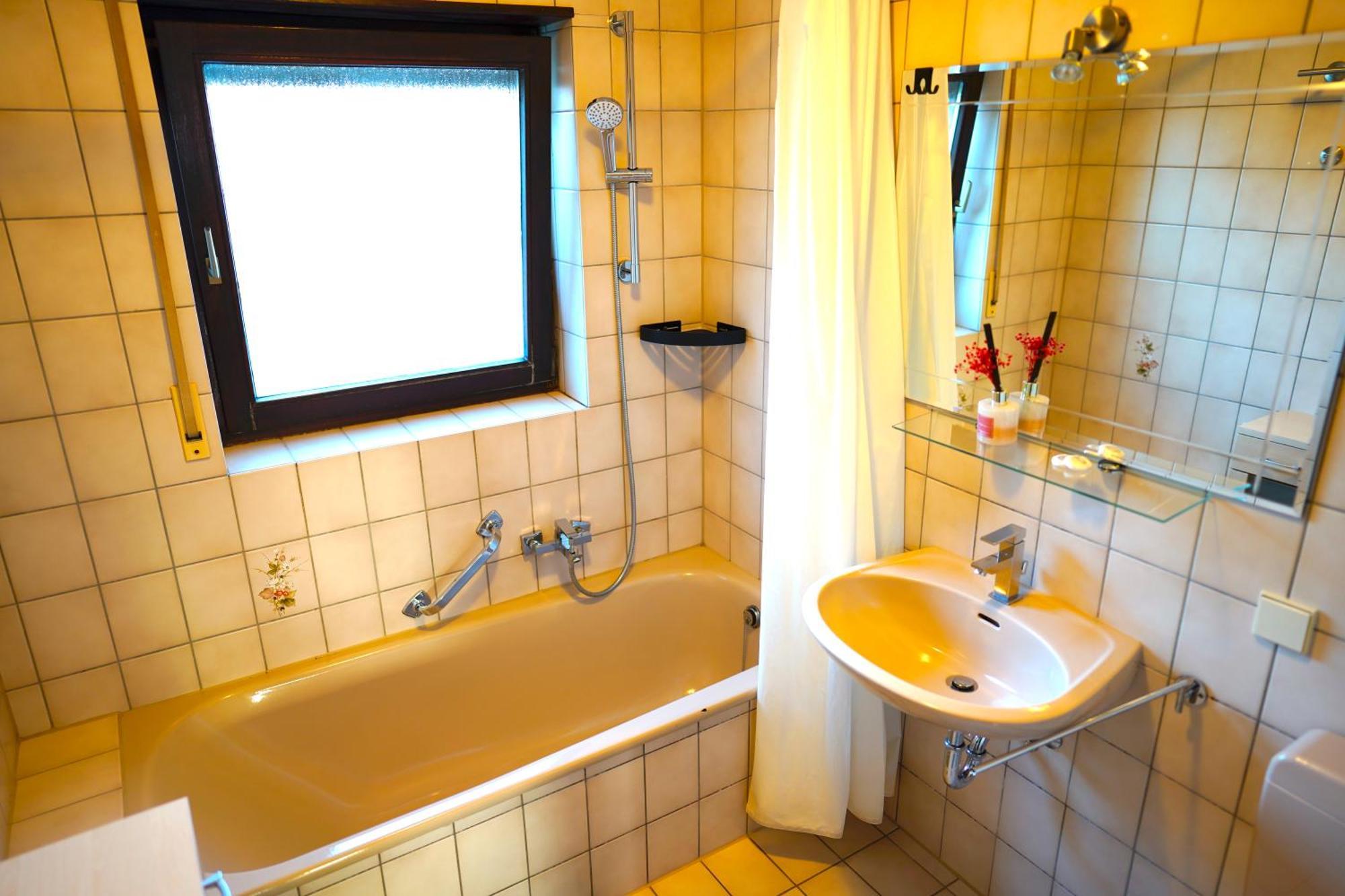 Grosse Ferienwohnung, Apartment In Leimen Wehome Komfort Ngoại thất bức ảnh